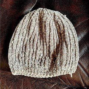 Winter Grey Beanie Womans